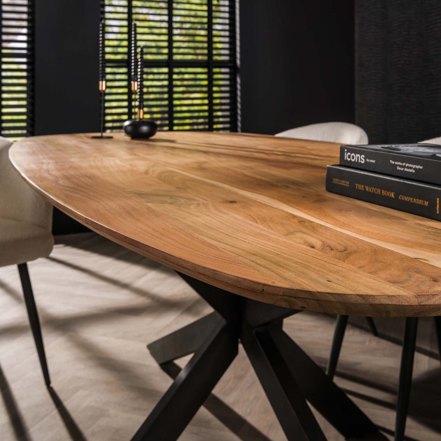 Table à manger 2977