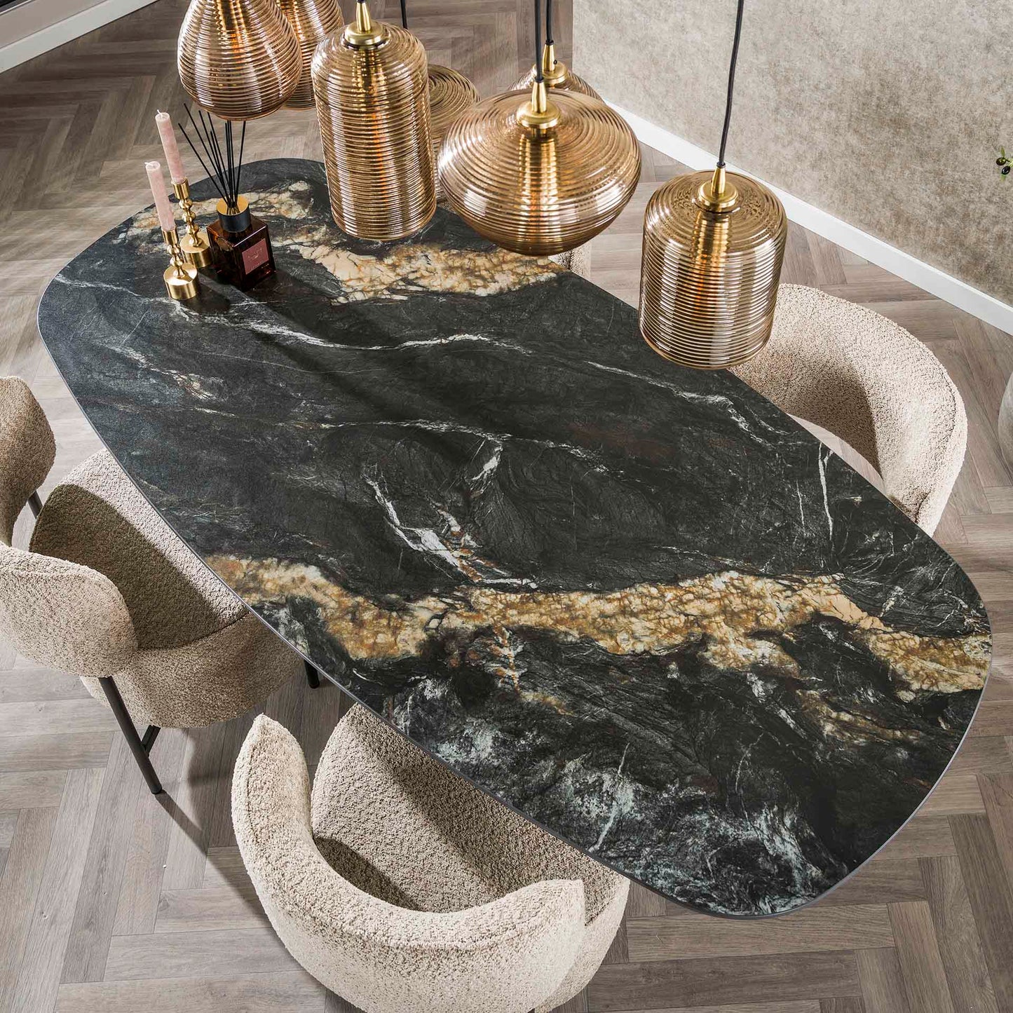 Table à manger 4560