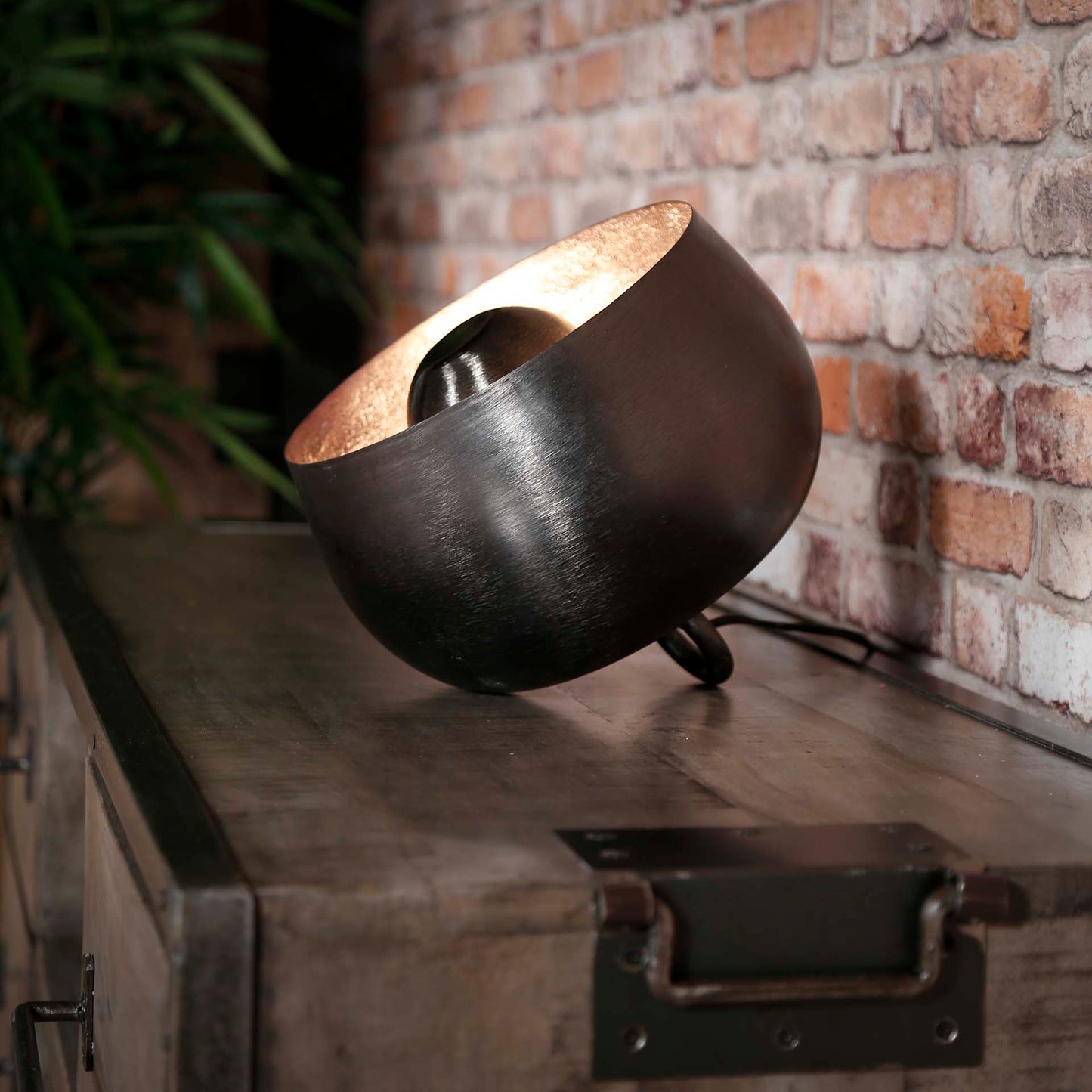 Lampe à poser panier 7682